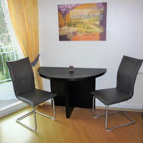 Studio for rent for €900 per month in Düsseldorf, Cranachstraße