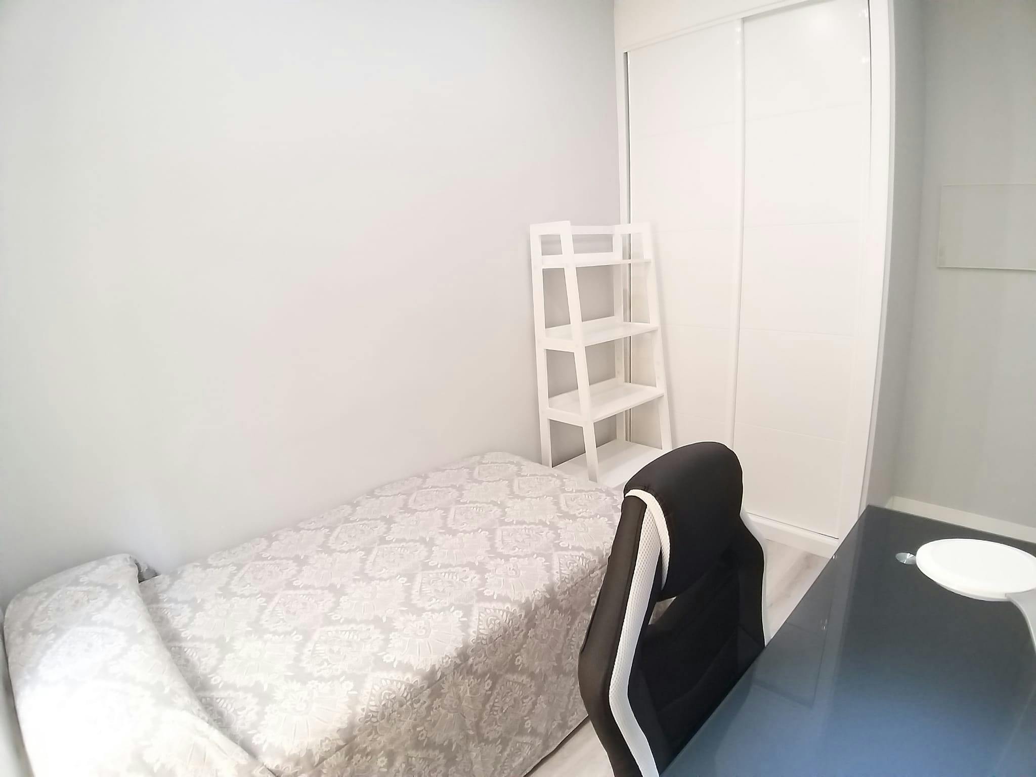 Calle de Fernández de los Ríos, Madrid preview