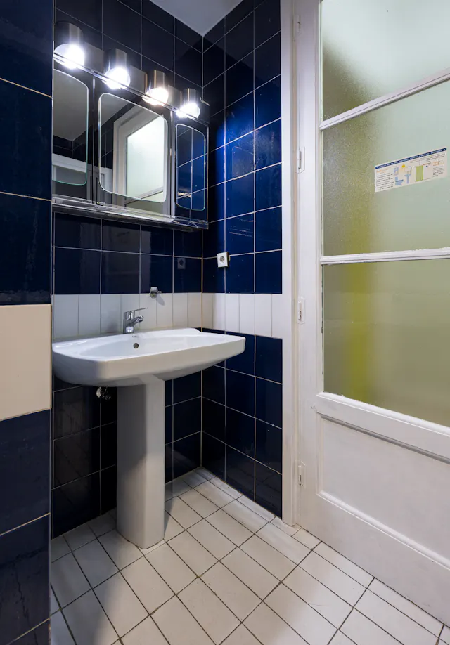 Private room in Calle de Sagasta, Madrid (1083410) room image 10