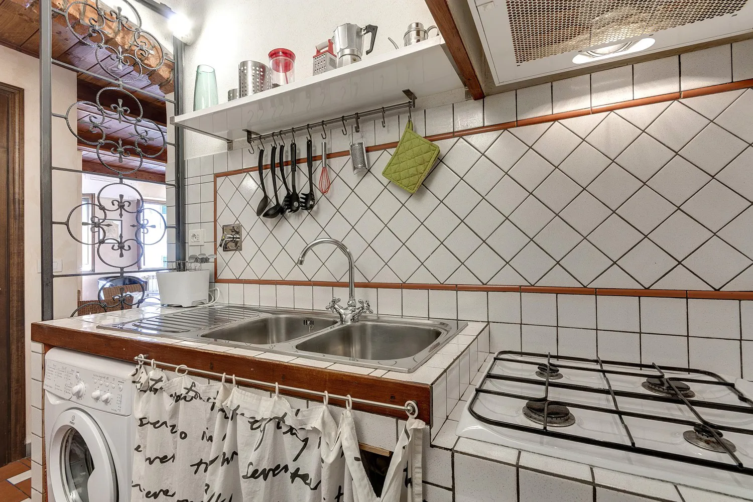 2-Bedroom Apartment in Via delle Ruote, Florence (1084441) ROOM 2