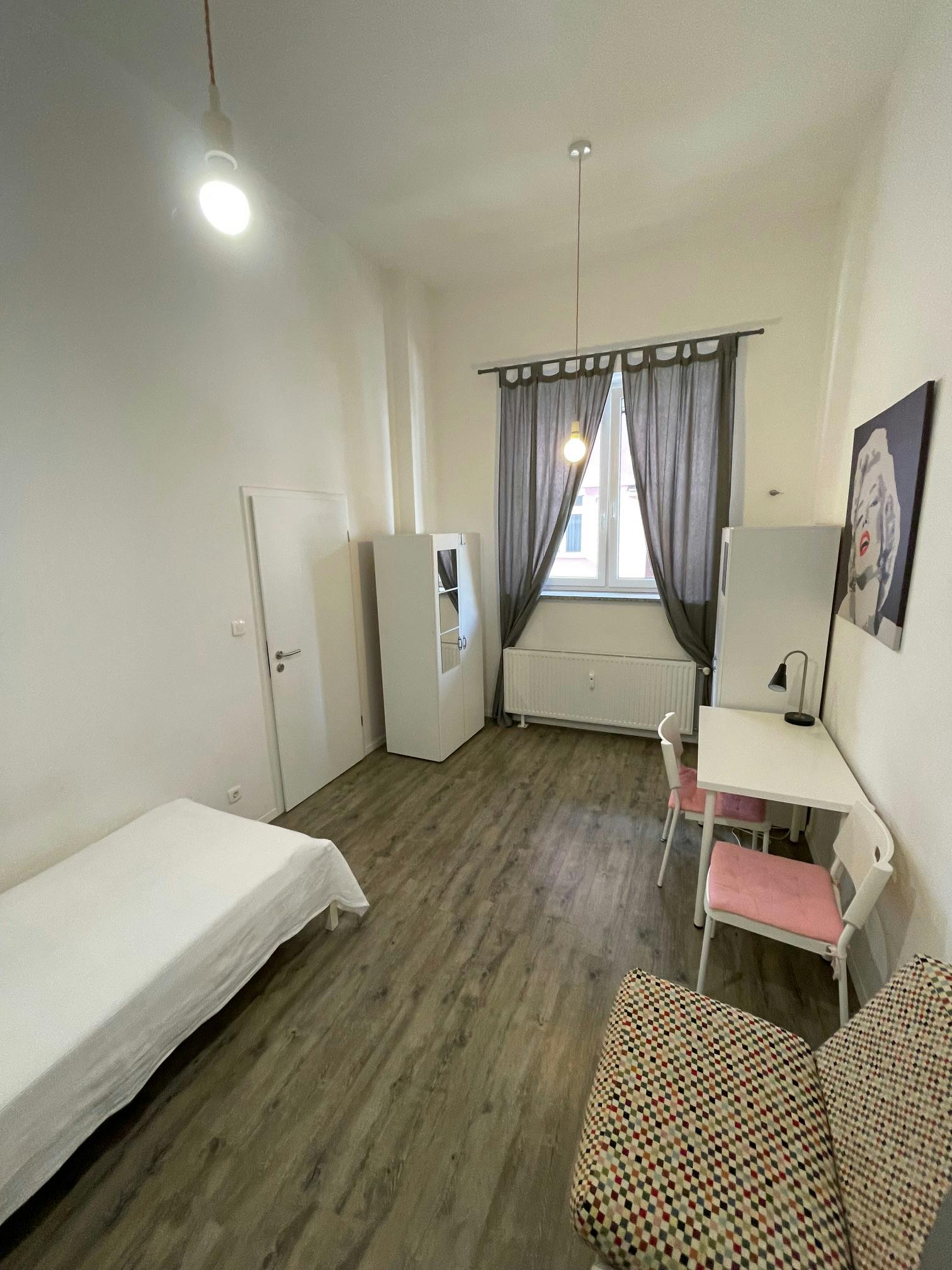 Lepodvorska ulica, Ljubljana preview