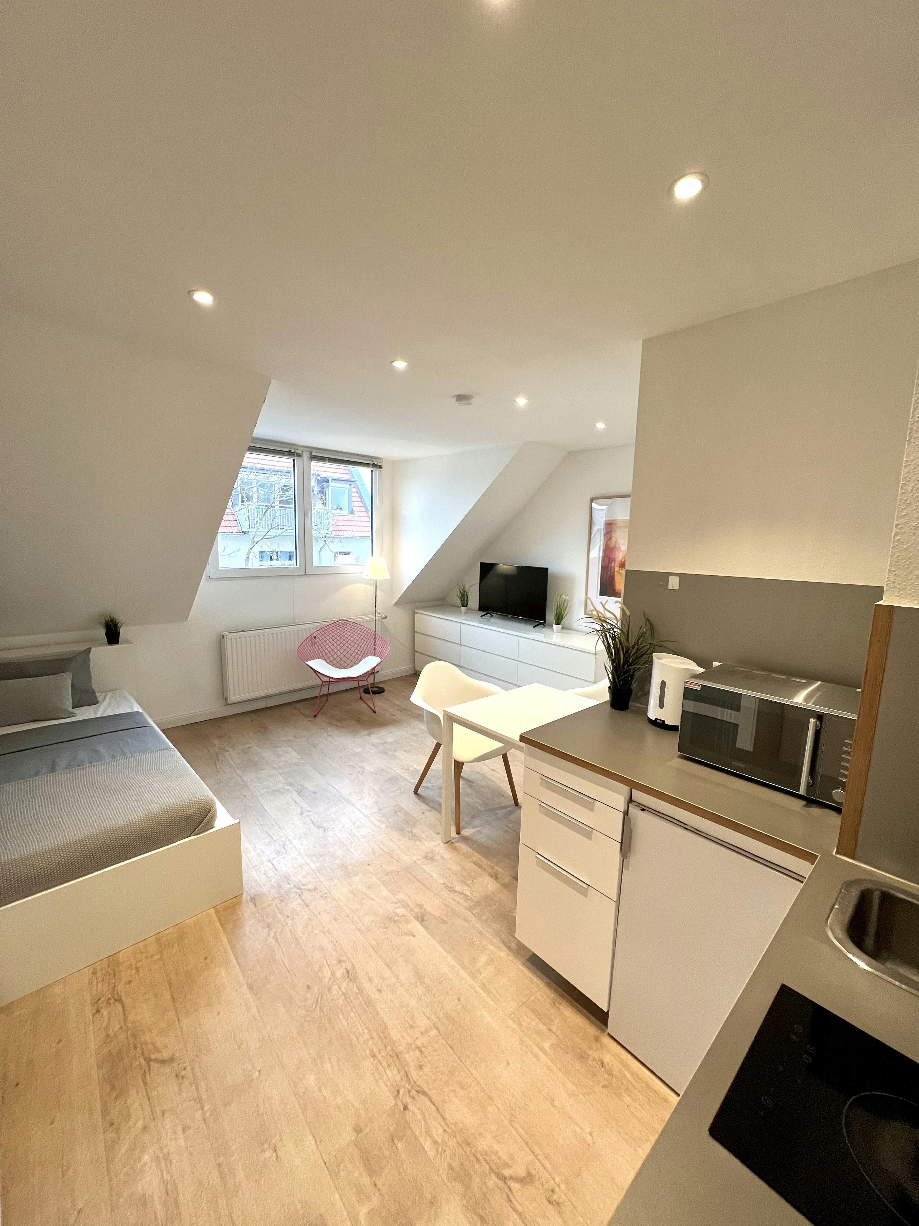 Appartamento in affitto a 1095 € al mese a Köln, Schillingstraße