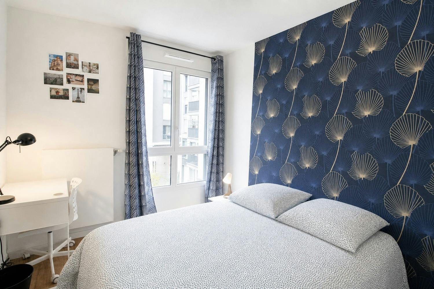 Pièce à Clichy