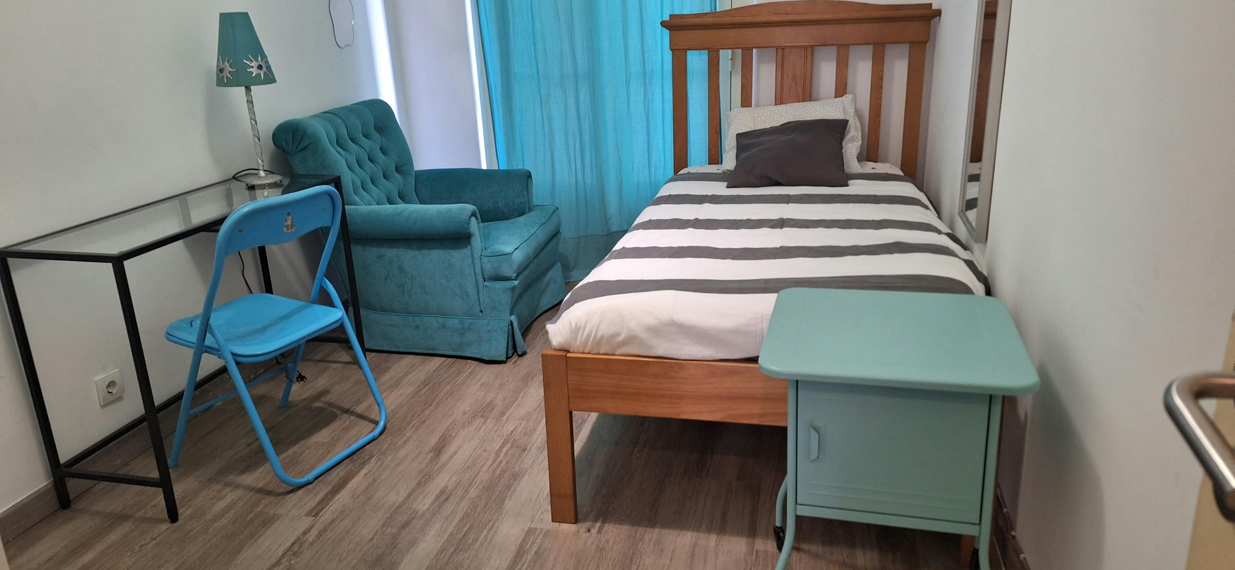 Private room for rent for €270 per month in Lisbon, Rua Francisco de Holanda