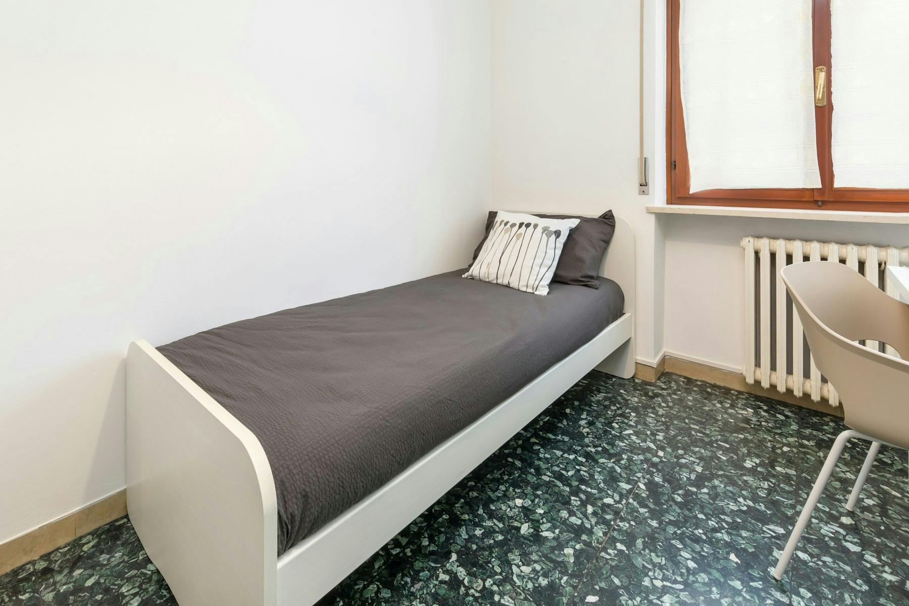 Quarto privado para alugar por € 710 por mês em Verona, Via Mario Morgantini