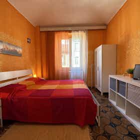 Приватна кімната за оренду для 500 EUR на місяць у Turin, Via Monginevro