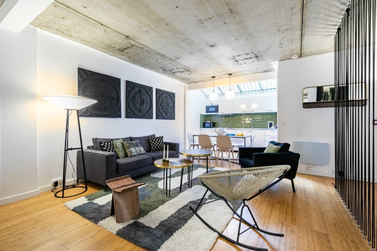 Apartment for rent for €4,121 per month in Paris, Rue de Milan