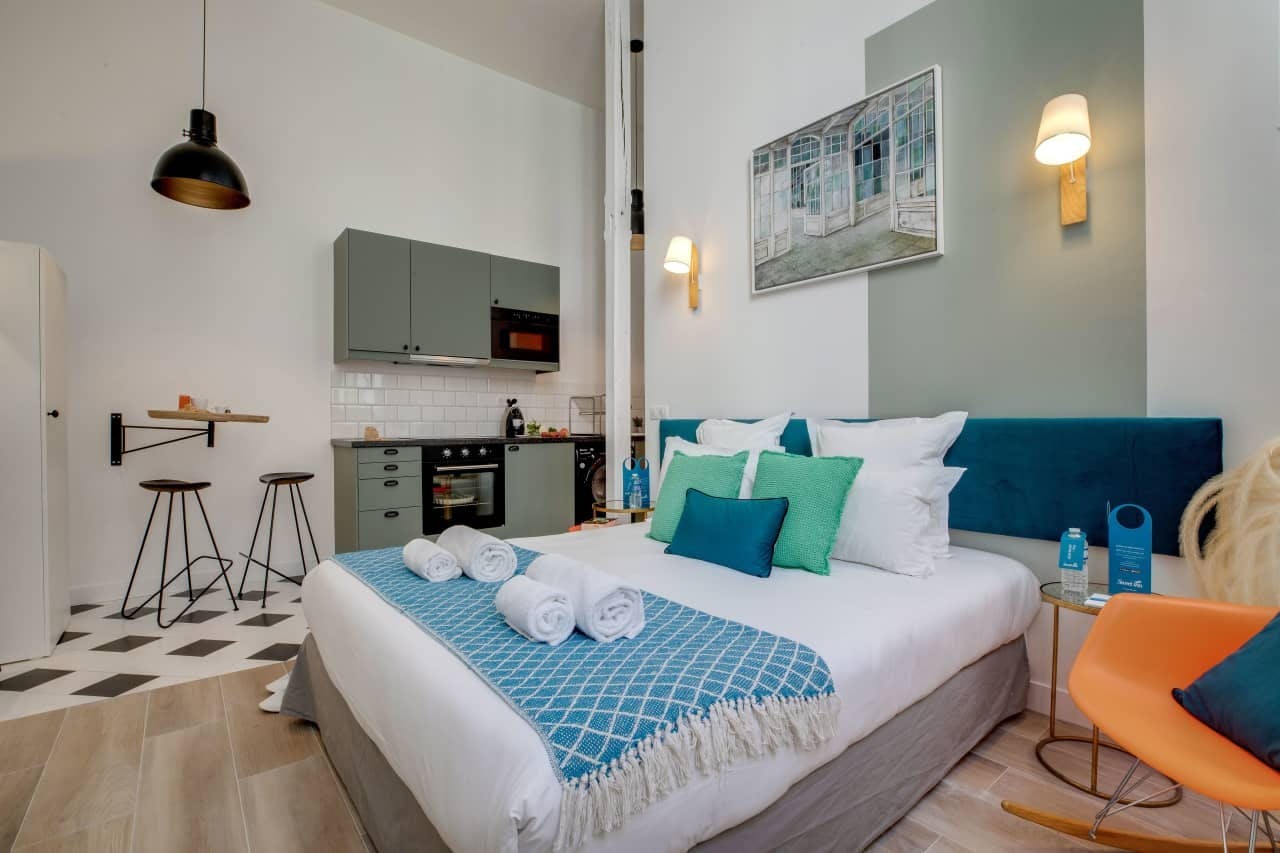Estudio  en alquiler por 4121 € al mes en Paris, Rue de Compiègne