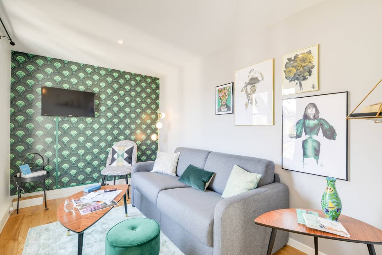 Apartment for rent for €4,121 per month in Paris, Rue Saint-Lazare