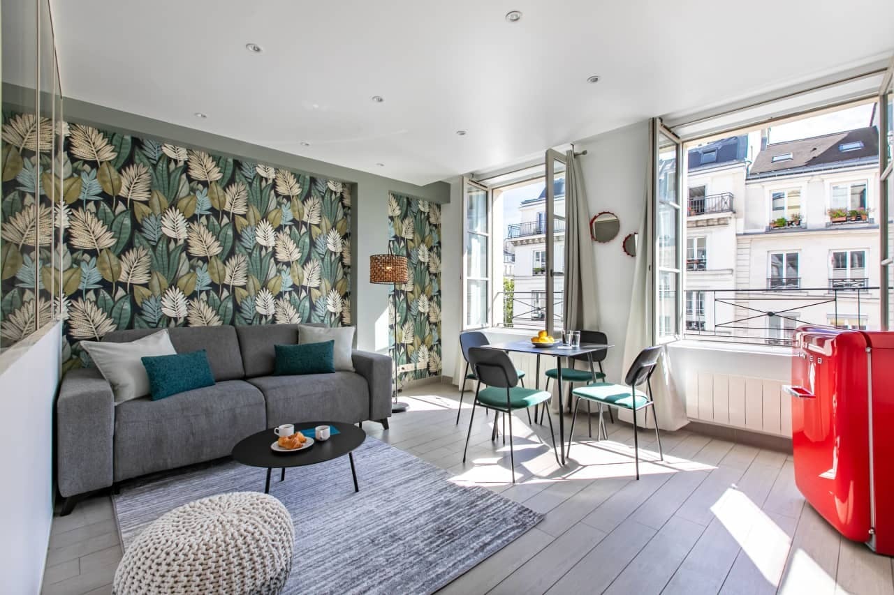 Apartment for rent for €4,121 per month in Paris, Rue Saint-Denis