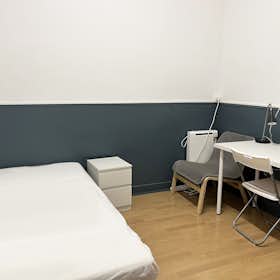 Private room for rent for €490 per month in Barcelona, Carrer de Muntaner