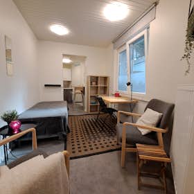 Studio for rent for €850 per month in Etterbeek, Rue de Haerne