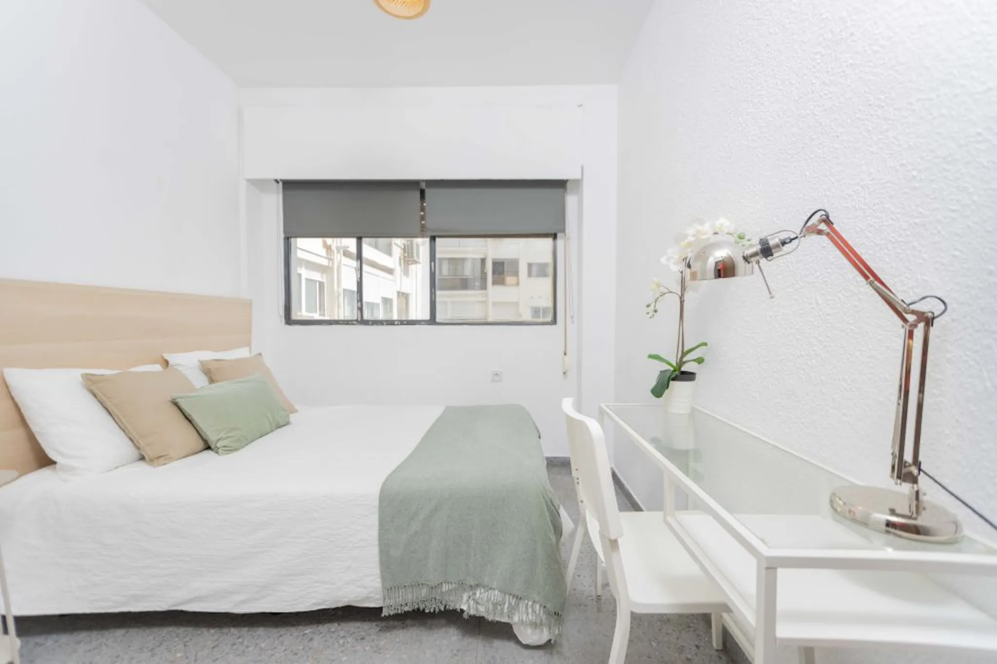 Calle El Bachiller, Valencia preview