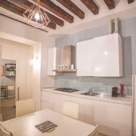 Apartamento en alquiler por 1300 € al mes en Venice, Rielo dei Furlani