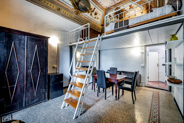 Apartment in Via della Pergola, Florence (1100013) room image 1