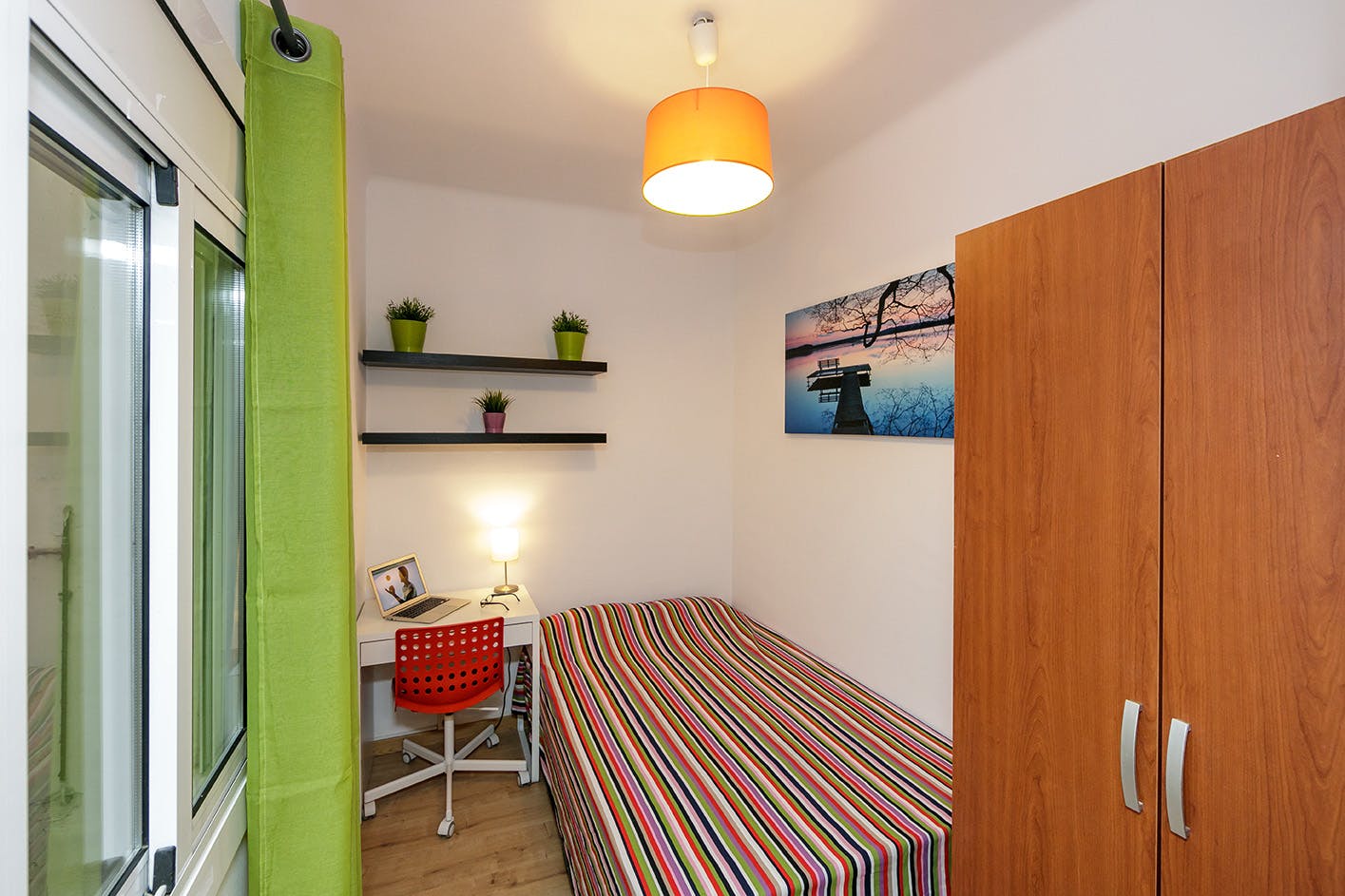 Private room in Carrer de l'Escultor Llimona, Barcelona (1100198) ROOM