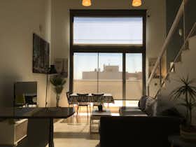 Appartement te huur voor € 1.500 per maand in Madrid, Calle Laguna del Marquesado