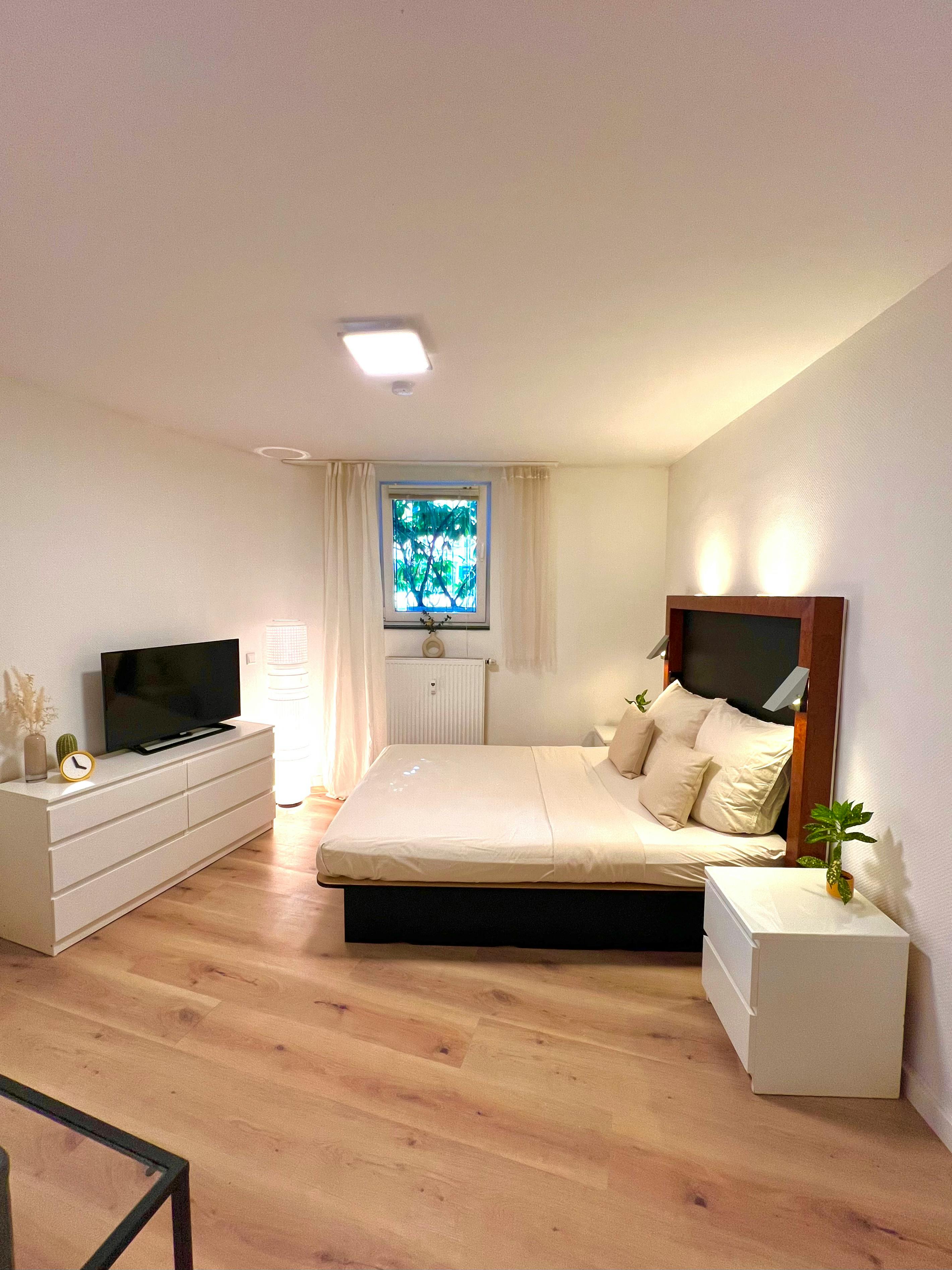 Apartment for rent for €1,195 per month in Köln, Bismarckstraße