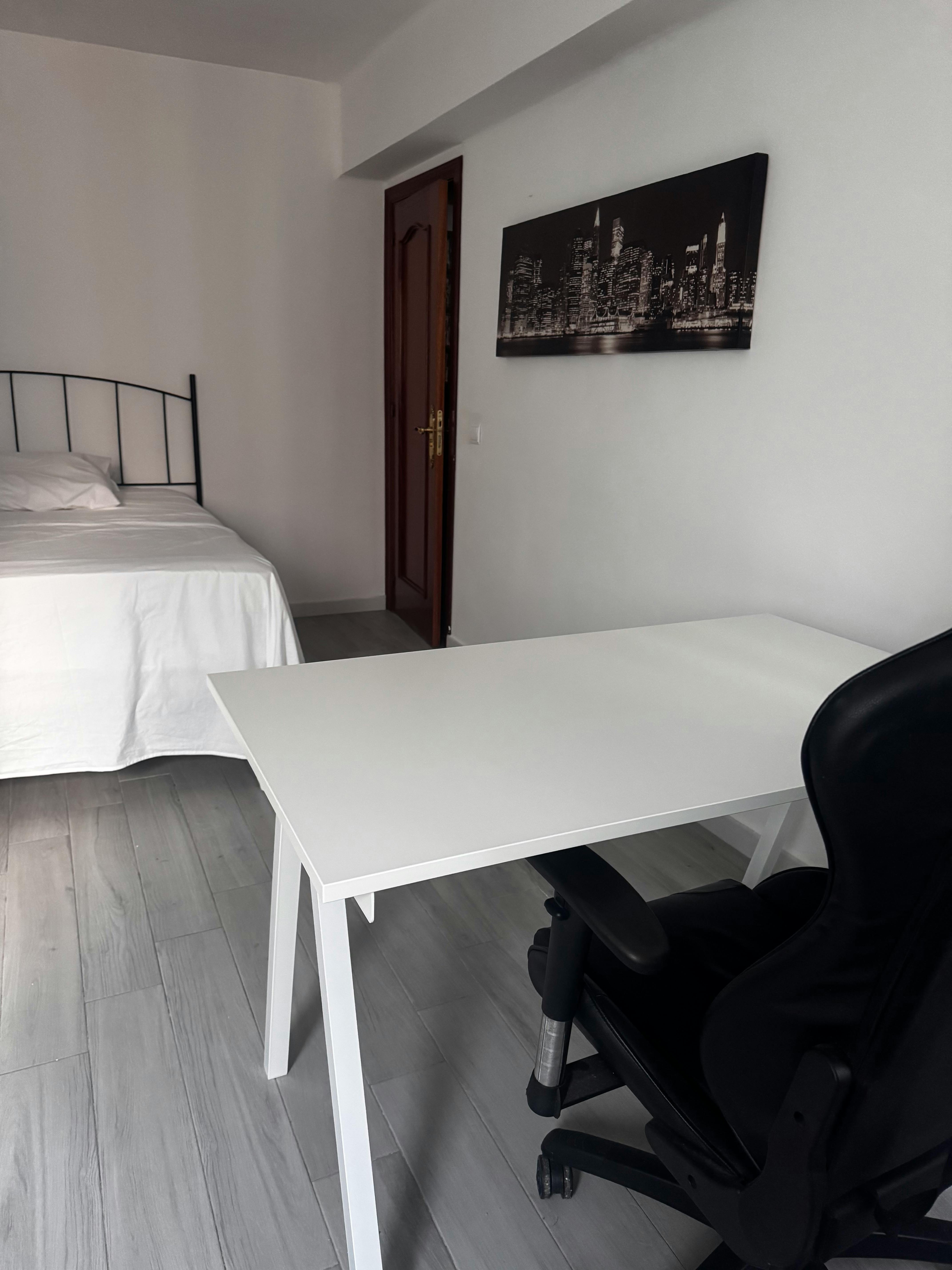 Calle Tomás Escalonilla, Málaga preview