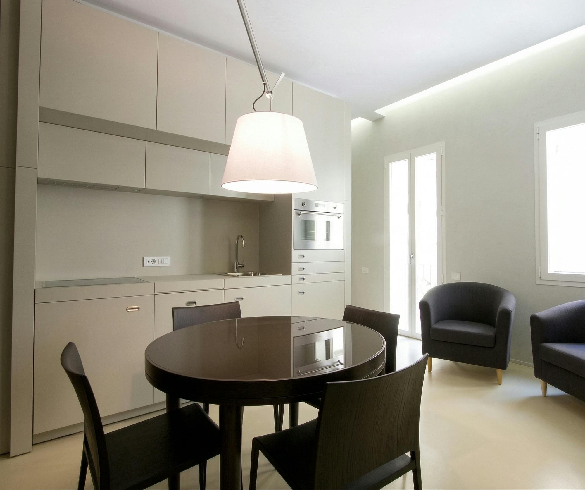 Apartment for rent for €1,550 per month in Bologna, Via Mascarella