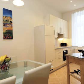 Apartment for rent for €2,080 per month in Vienna, Rotenhofgasse