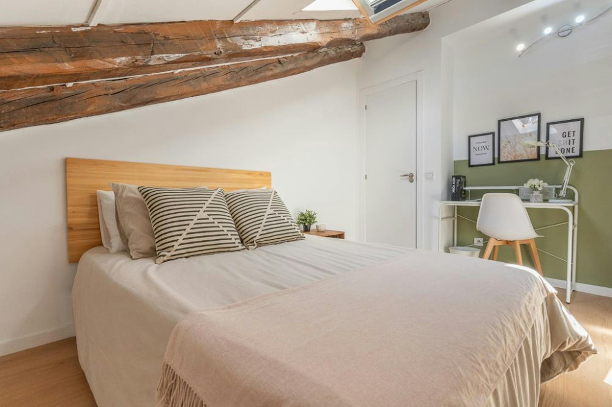 Calle de Preciados, Madrid preview