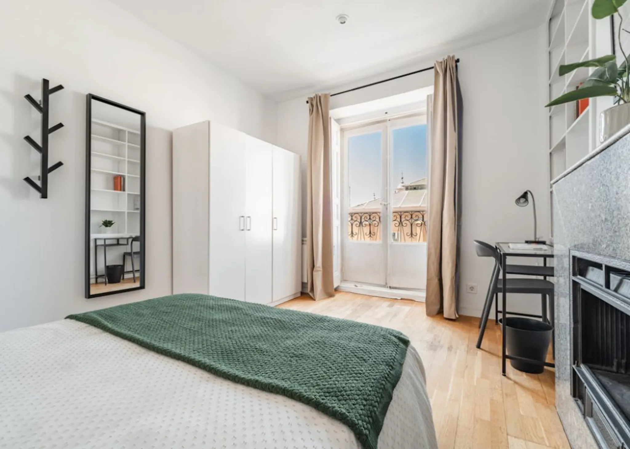 Calle de la Redondilla, Madrid preview