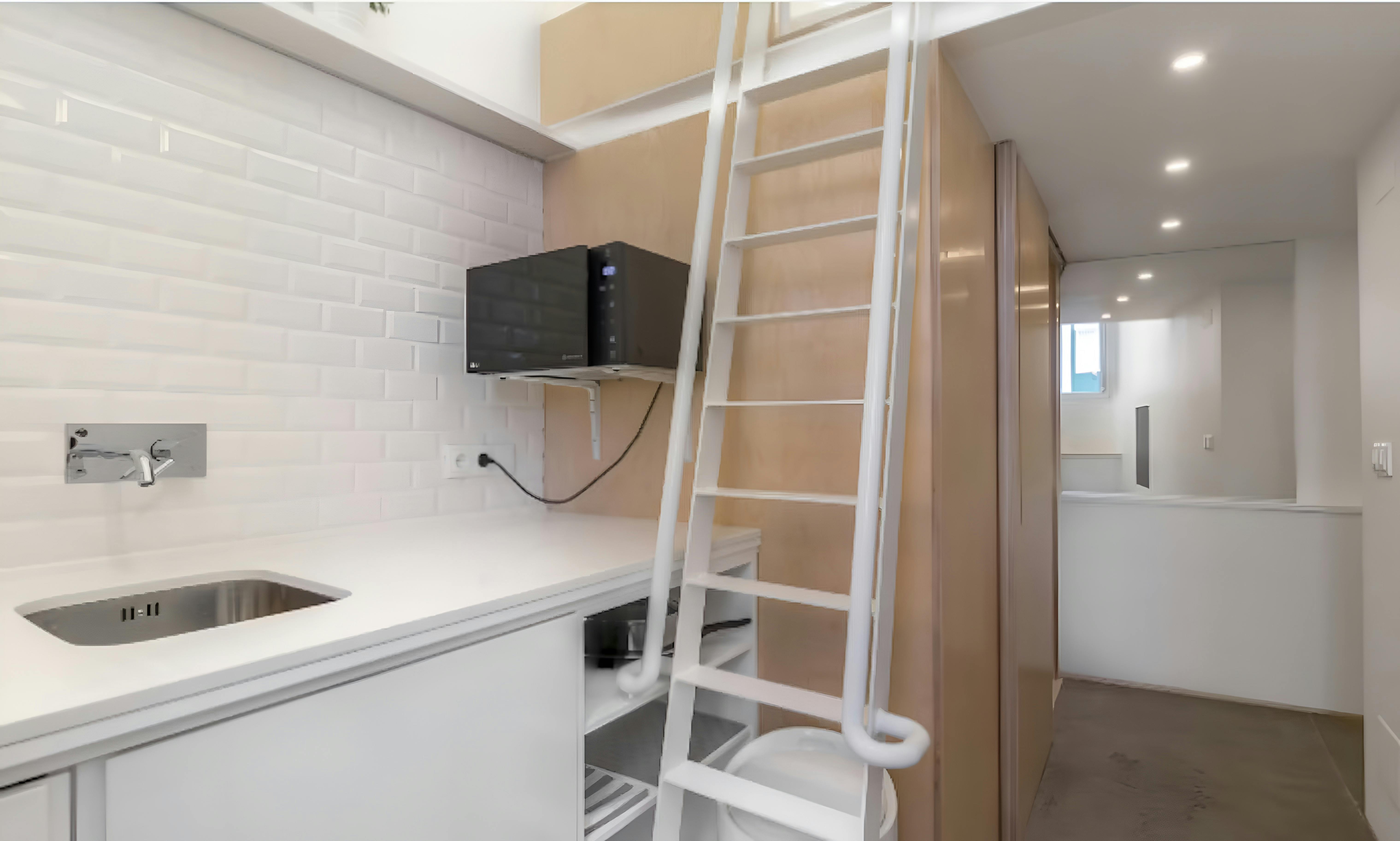 Apartment Lisbon, 17m² — photo 16