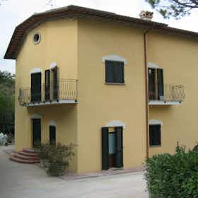 Privé kamer te huur voor € 200 per maand in Urbino, Via Giancarlo De Carlo