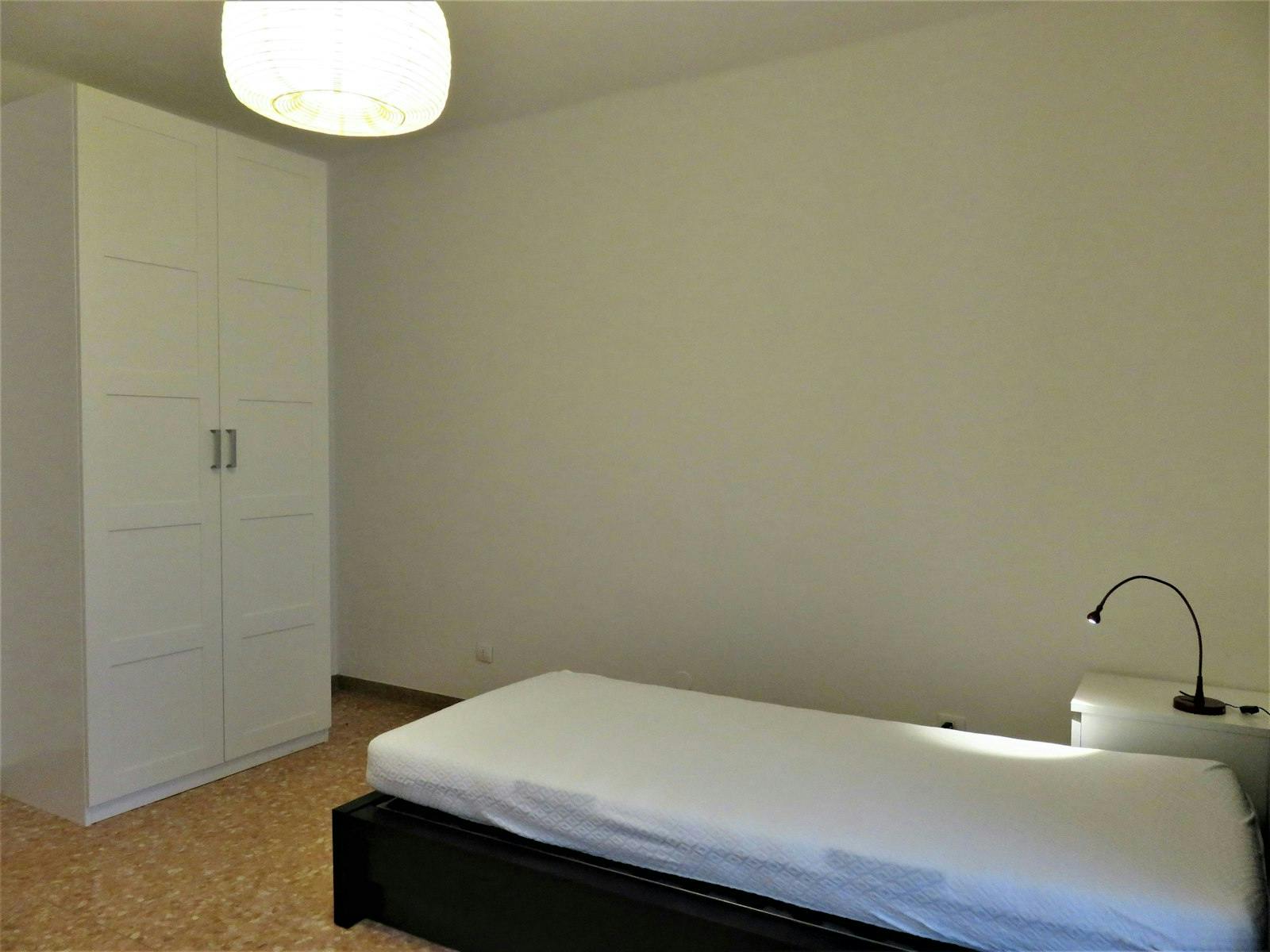 Private room in Via Santa Chiara, Verona (1109613) ROOM 3