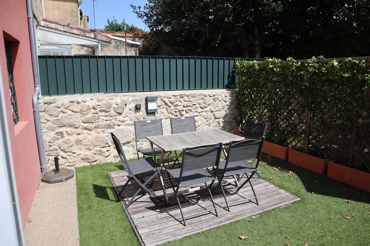 2-Bedroom Apartment in Rua de Montebelo, Porto (1115254) ROOM