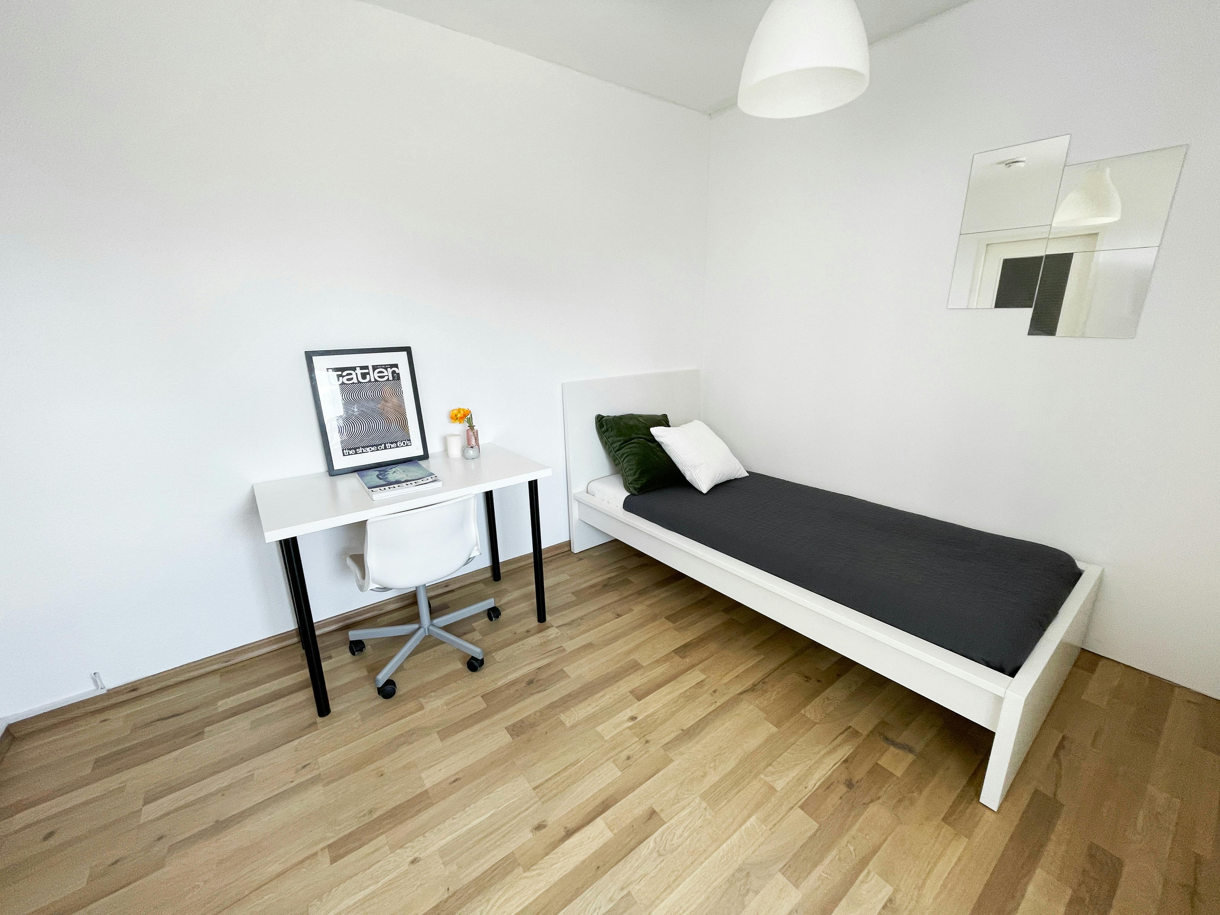 Charlottenstraße, Berlin preview