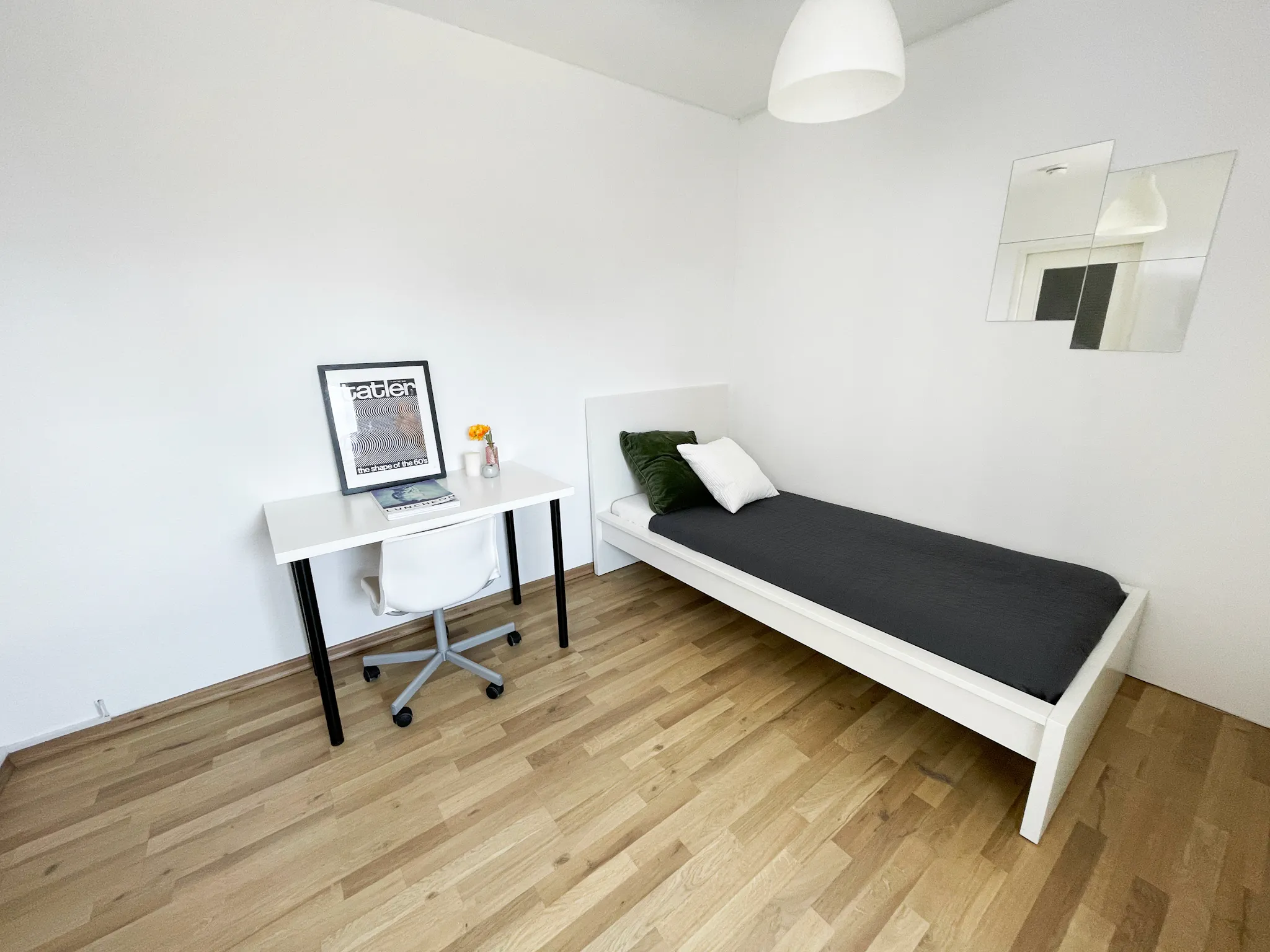 Charlottenstraße, Berlin preview