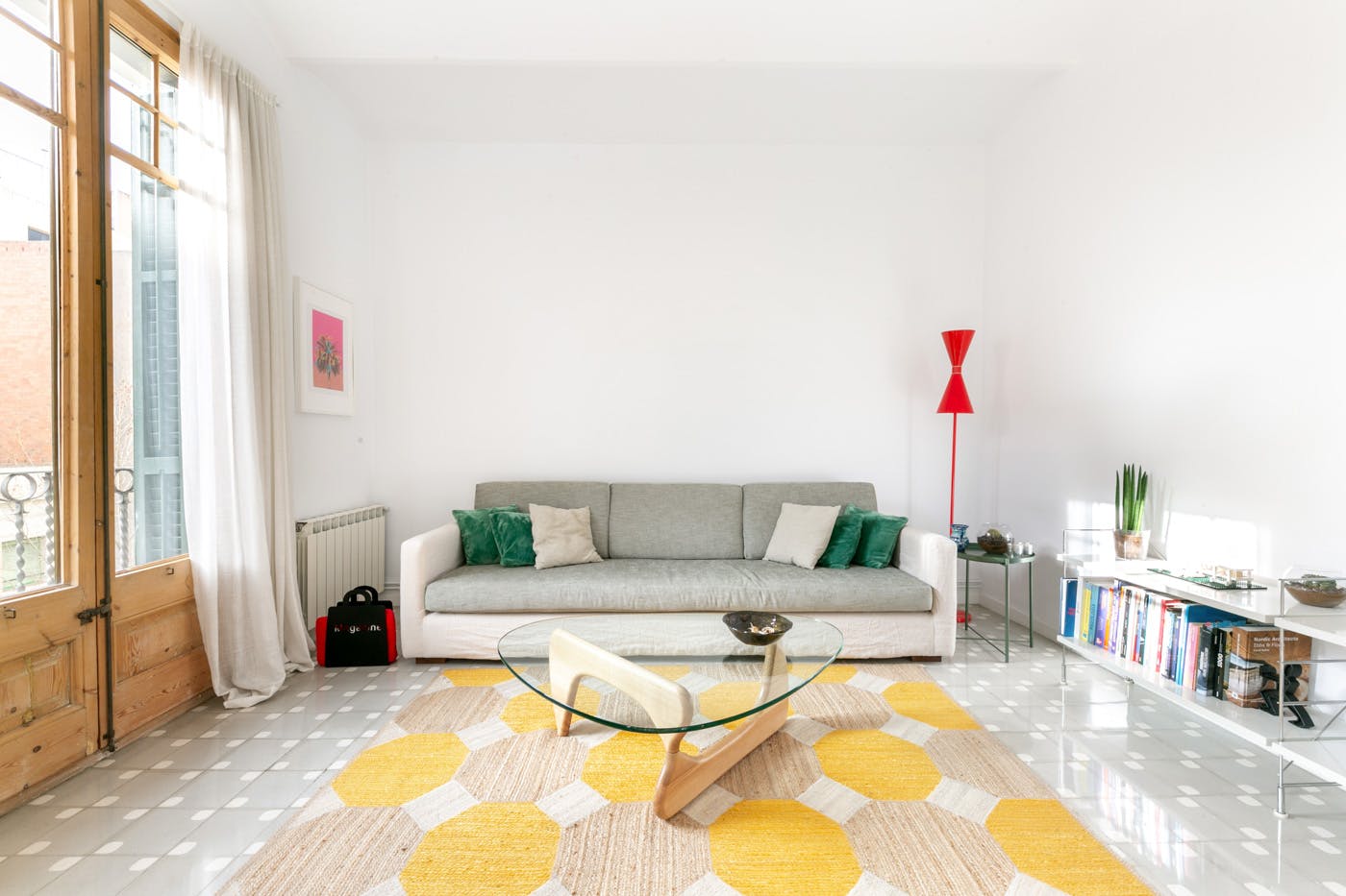 Apartment for rent for €2,195 per month in Barcelona, Carrer d'Aragó