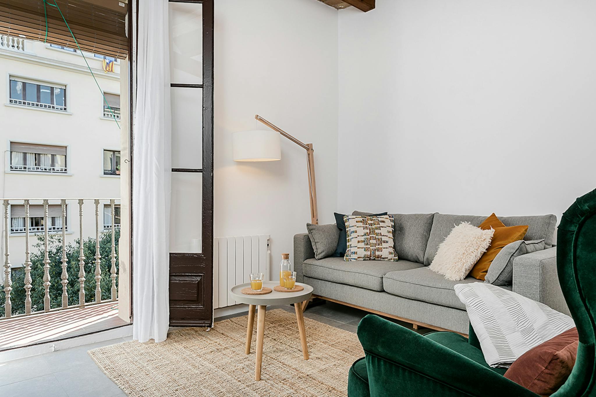 Carrer de Sepúlveda, Barcelona preview