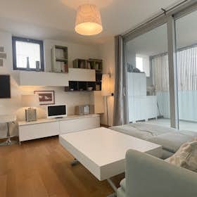 Apartment for rent for €1,850 per month in Milan, Via Lomellina