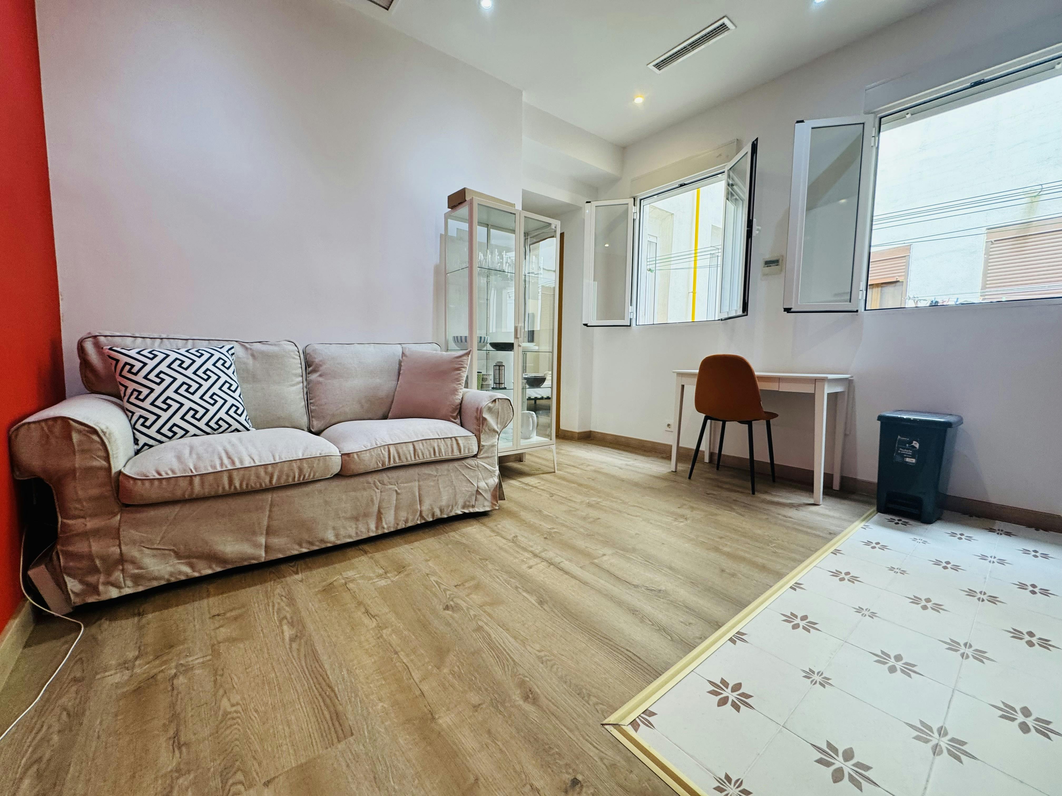 Calle del Amparo, Madrid preview