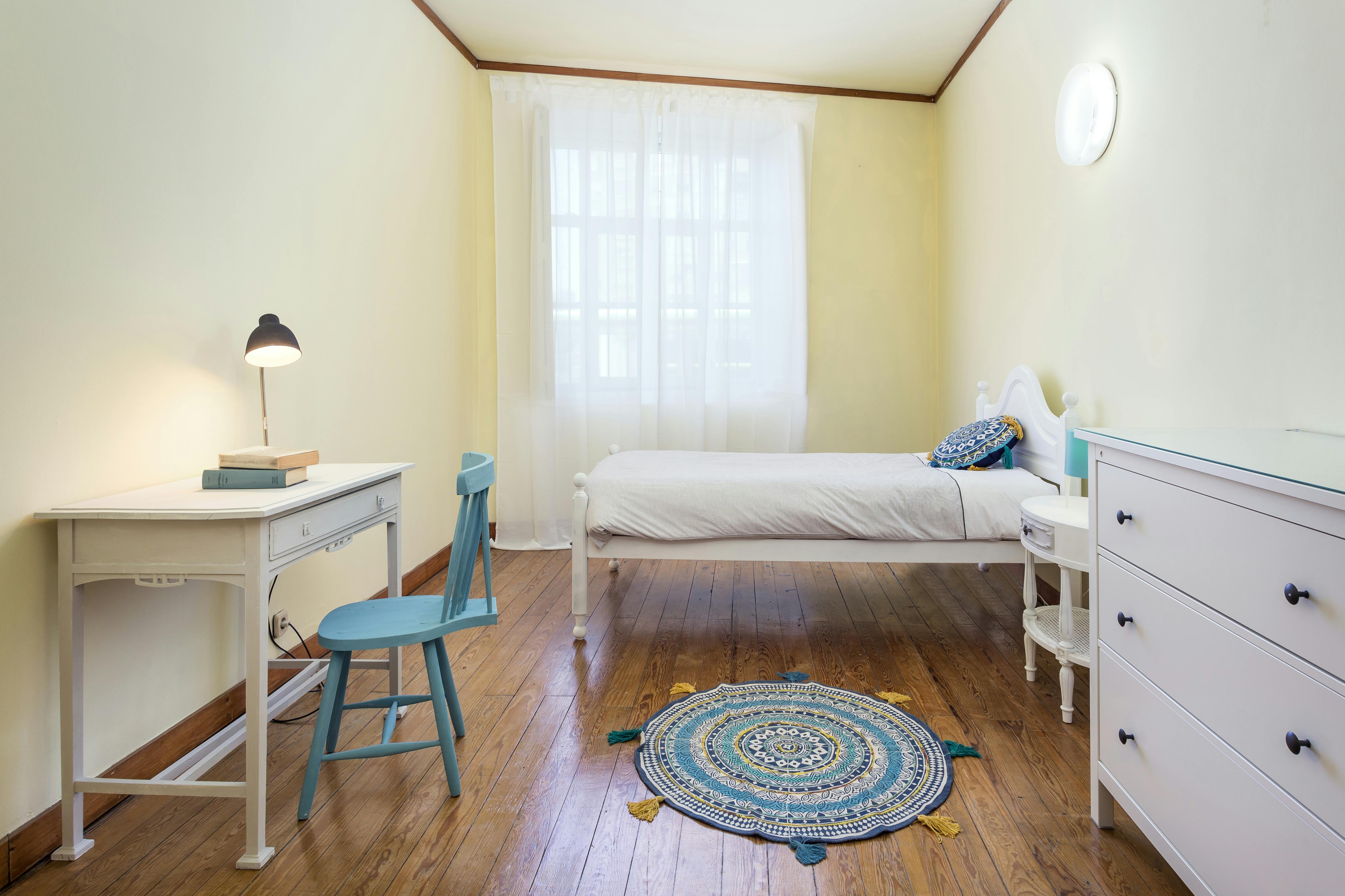 Estrada da Luz, Lisbon preview