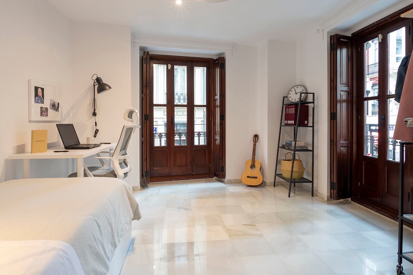 preview gallery tile