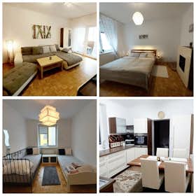 Apartment for rent for €2,895 per month in Vienna, Sollingergasse
