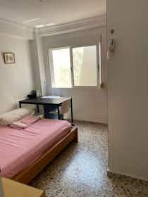 Private room for rent for €400 per month in Málaga, Pasaje Pezuela