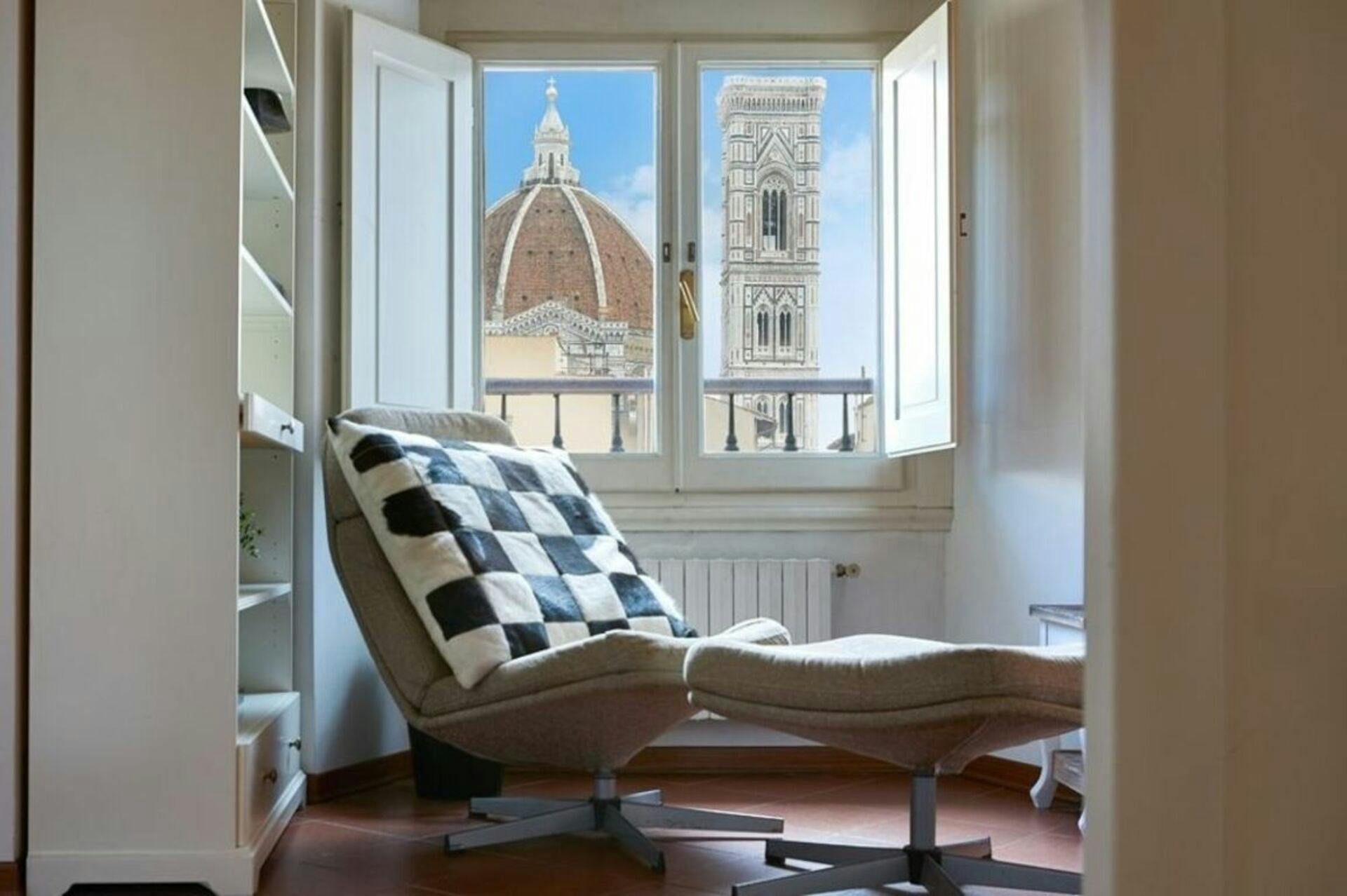 Apartment Florence, 3 beds, 249m² — photo 1