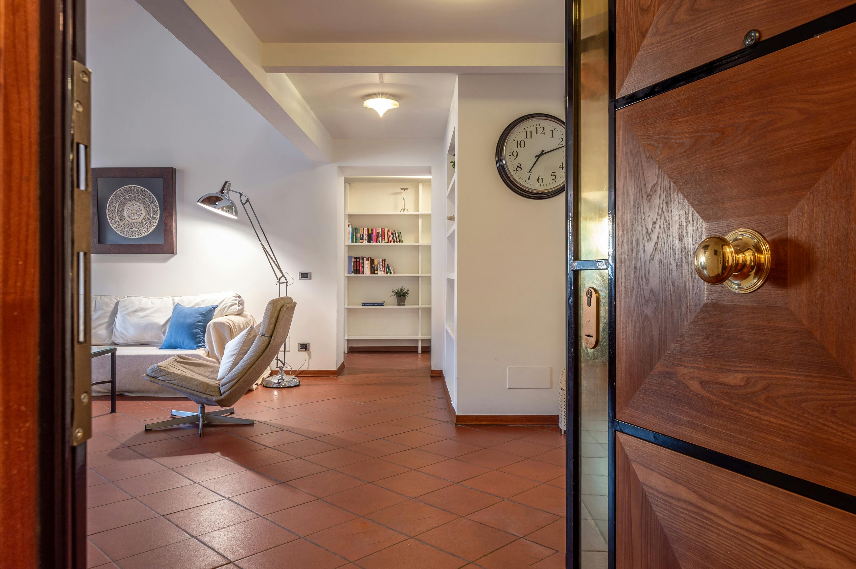 Apartment for rent for €6,700 per month in Florence, Via dei Rondinelli
