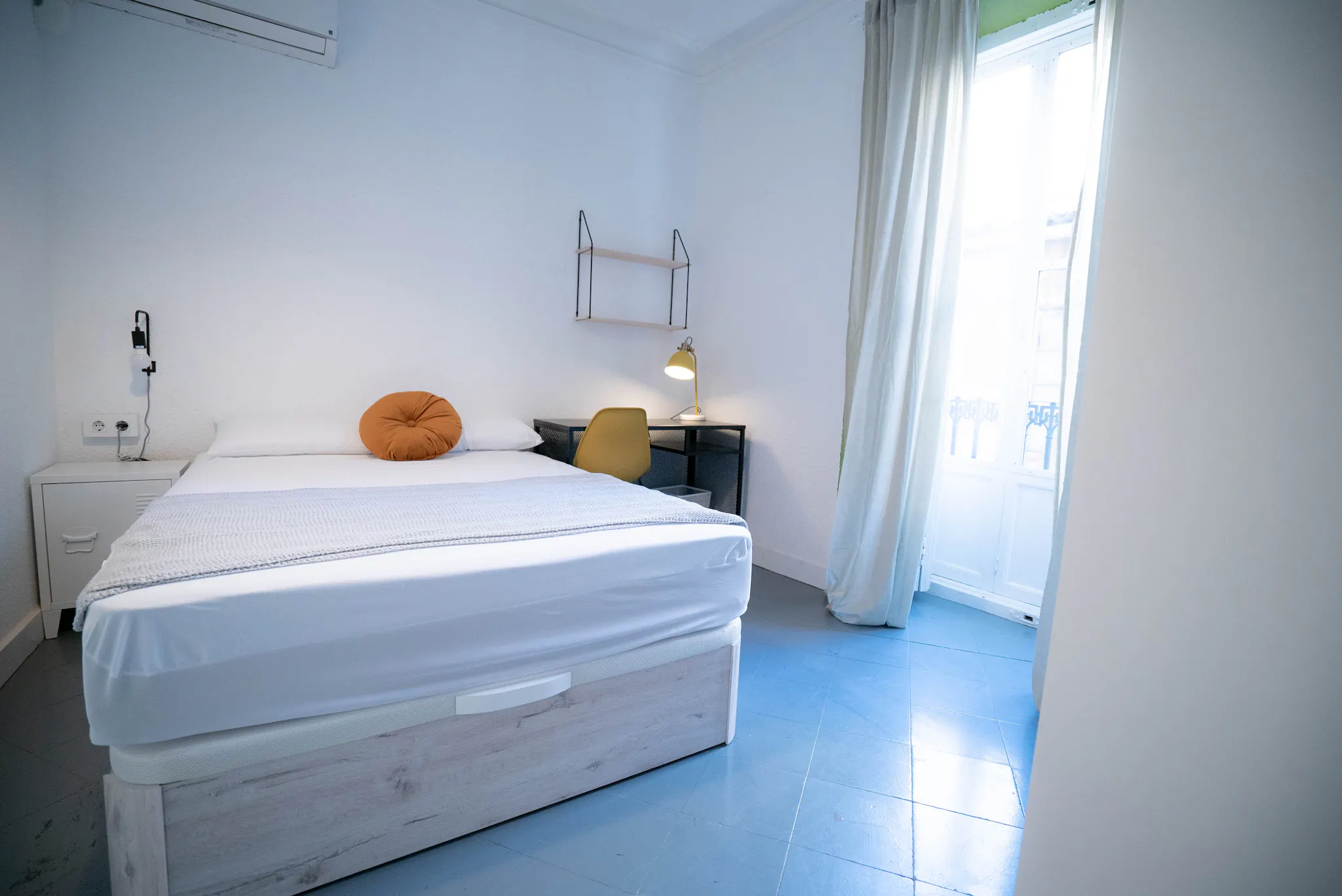 Carrer de l'Almudí, Valencia preview