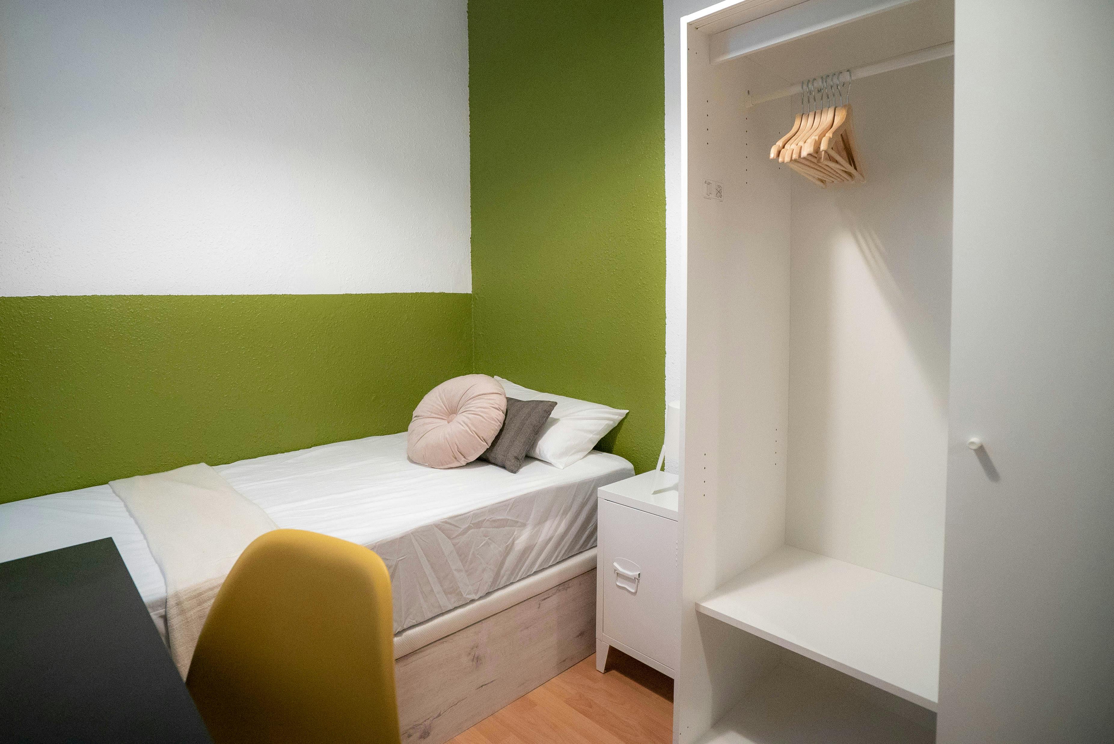 Carrer de l'Almudí, Valencia Valencia