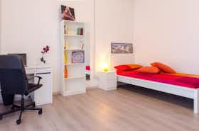 Отдельная комната сдается в аренду за 510 € в месяц в Turin, Piazza Tancredi Galimberti