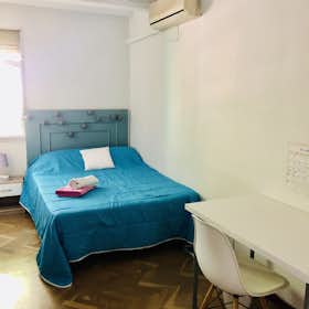 WG-Zimmer for rent for 420 € per month in Sevilla, Calle Ciudad de Ronda