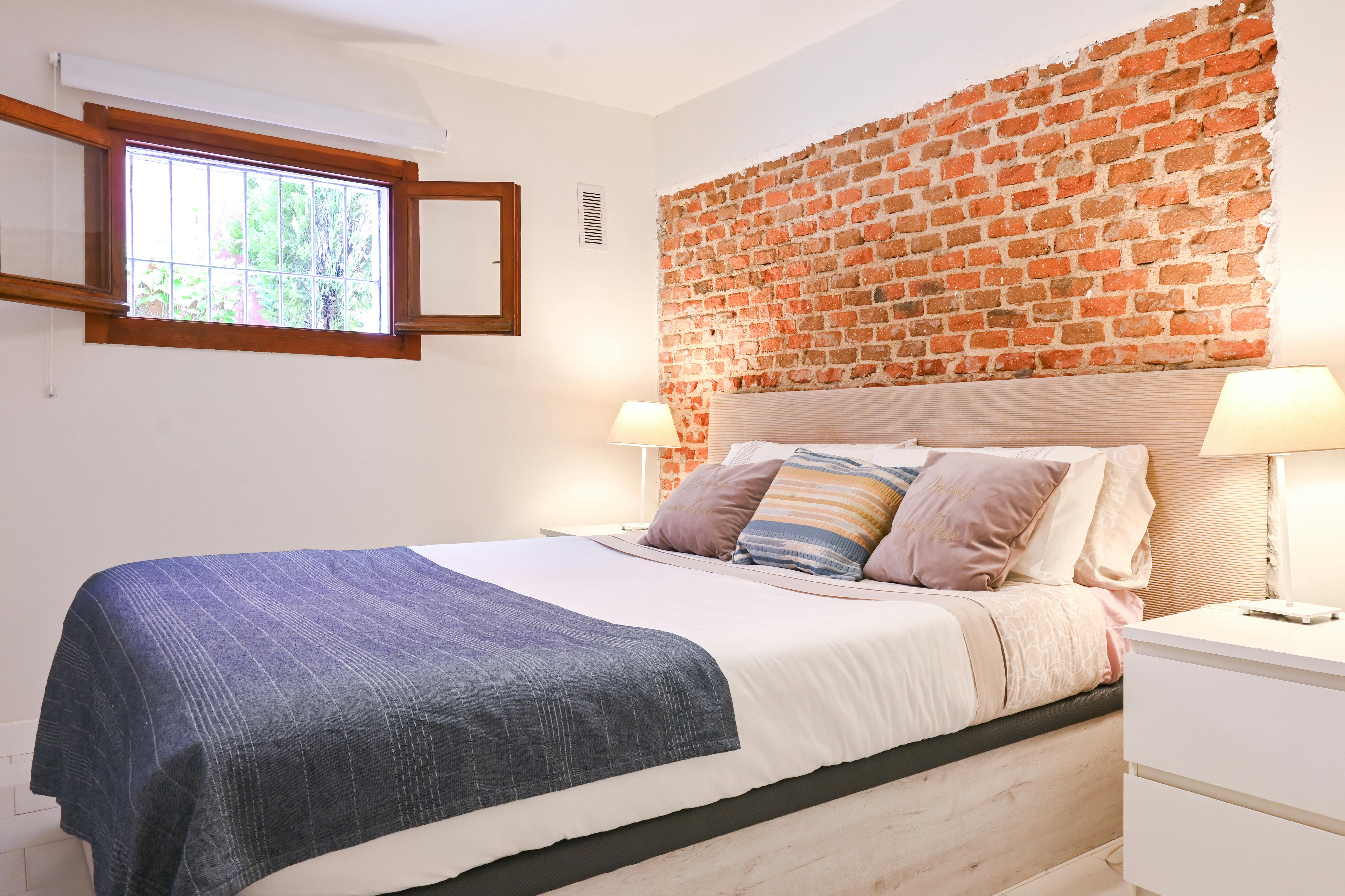 Building for rent for €1,650 per month in Madrid, Avenida de Alfonso XIII