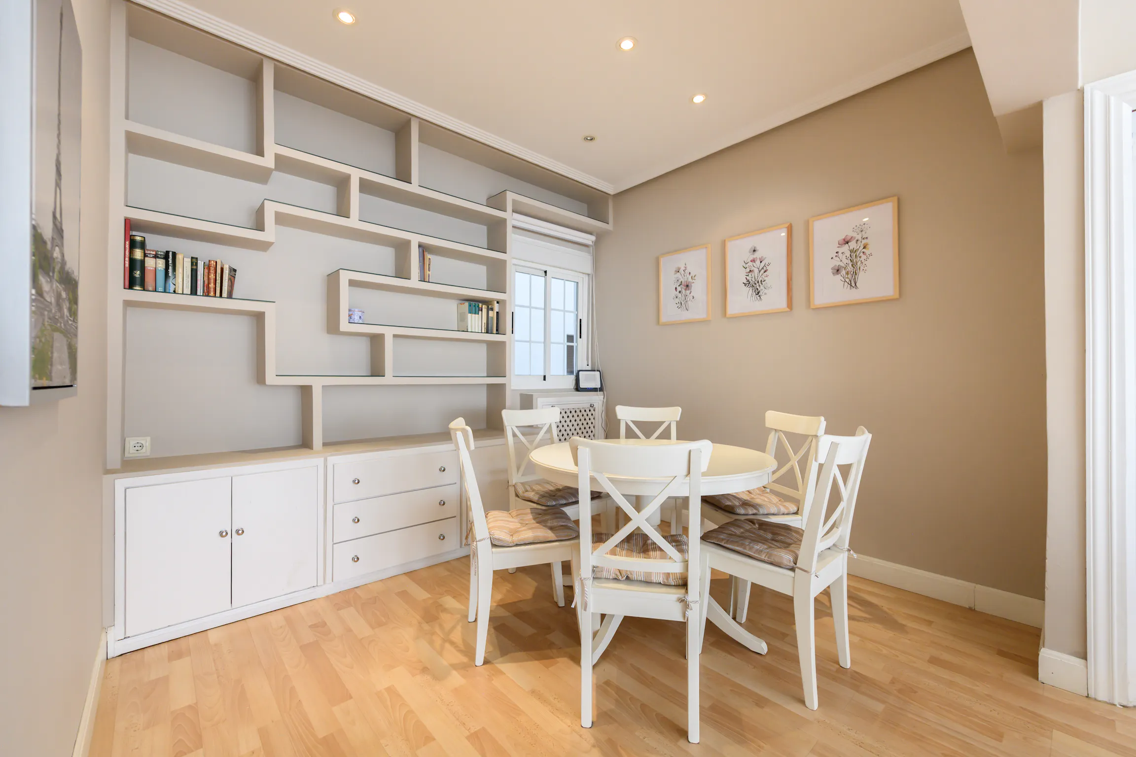 2-Bedroom Apartment in Avenida de América, Madrid (1126619) ROOM 2