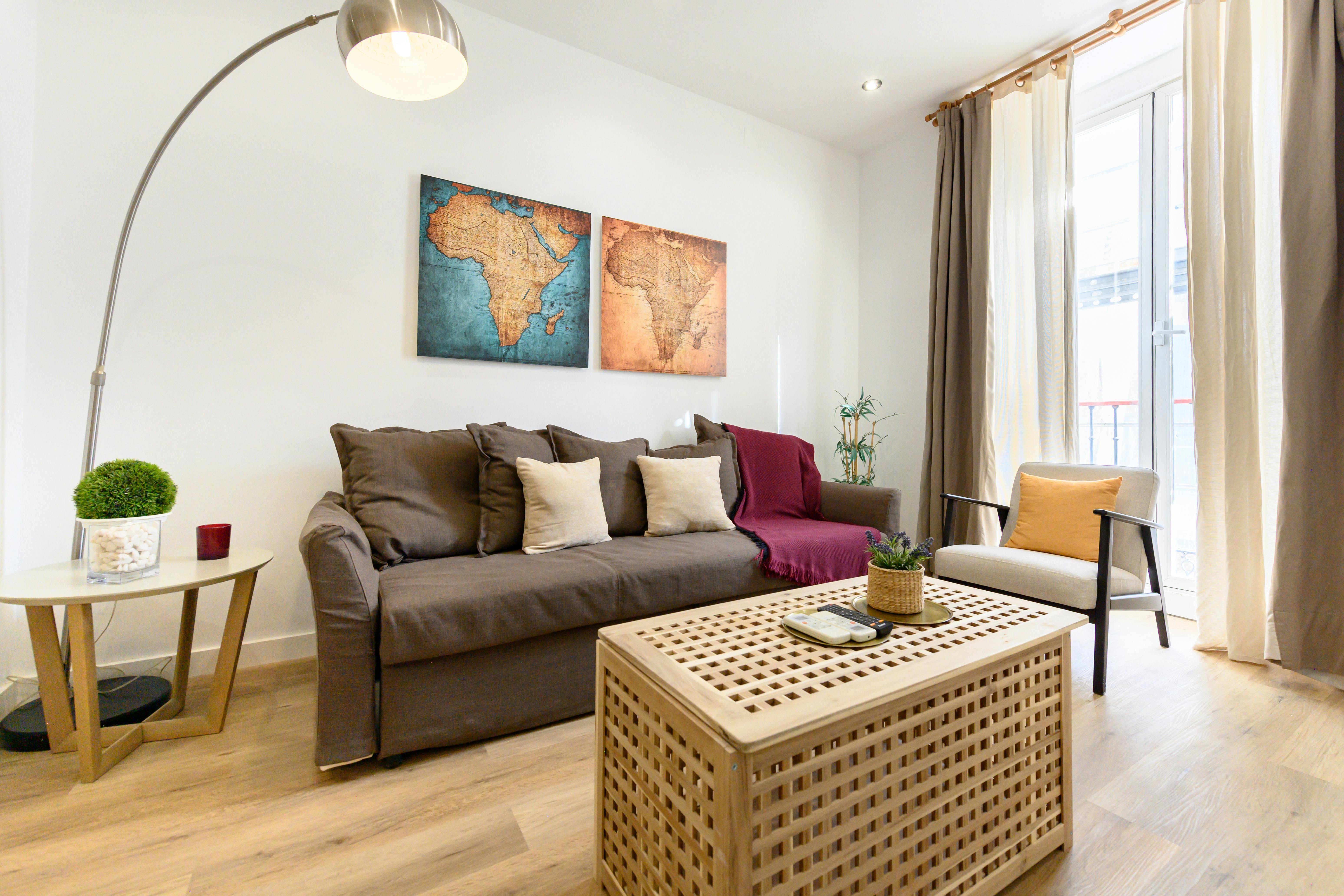 Apartment for rent for €2,900 per month in Madrid, Calle de los Madrazo